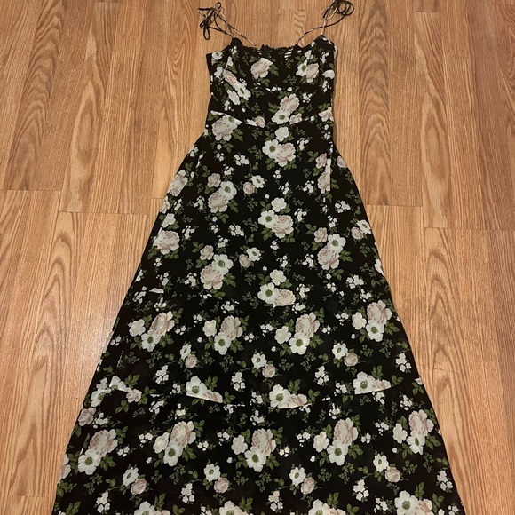 Reformation Emmie Dress in Elizabeth Floral Size 0 - Picture 4 of 7